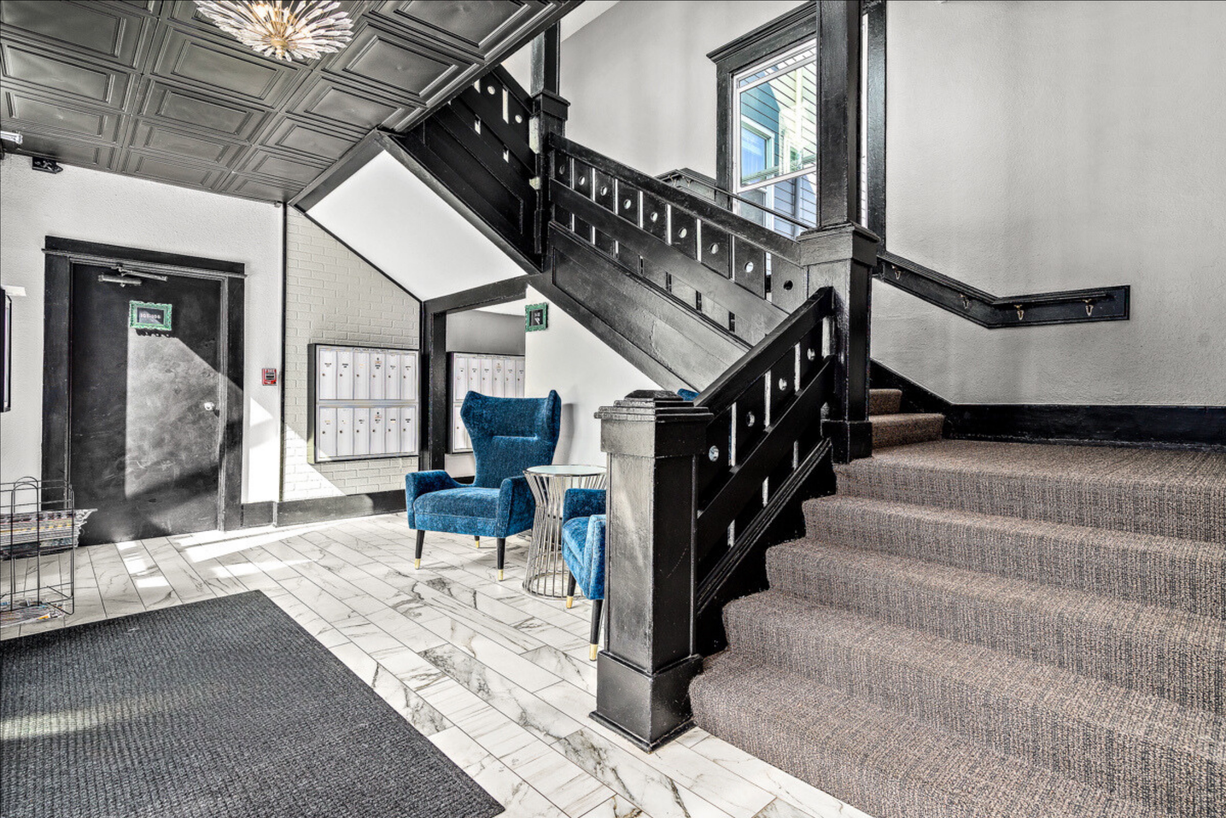 MADISON VIEW APARTMENTS LOBBY